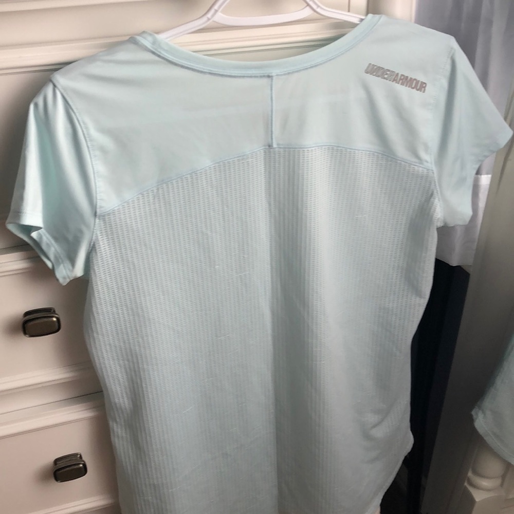 UNDER ARMOUR RUNNING TEE - Picture 4 of 5